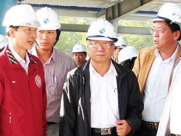 Cho thôi việc, cách chức 3 người thân nguyên Chủ tịch Gia Lai