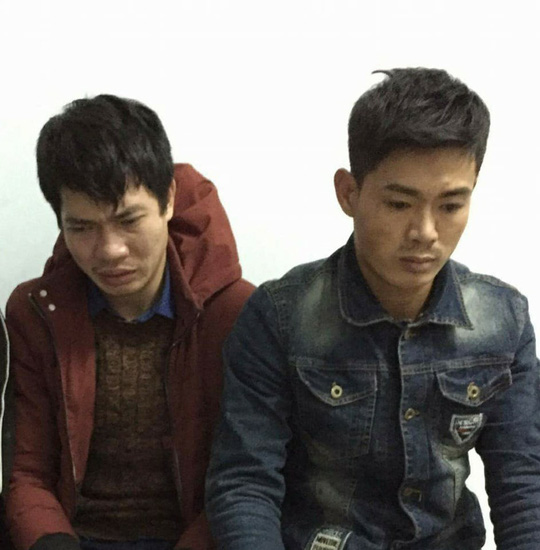 Bắt nhóm côn đồ đi ô tô xông vào nhà chém chết người