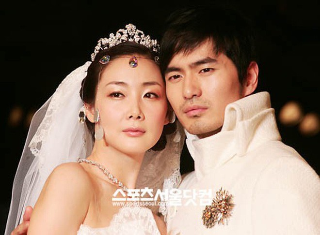 Lee Jin Wook: Điển trai, may mắn hẹn hò toàn chị đại quyền lực và kết cục bị chính bạn gái kiện vì tội cưỡng dâm - 16 Lee Jin Wook: Điển trai, may mắn hẹn hò toàn chị đại quyền lực và kết cục bị chính bạn gái kiện vì tội cưỡng dâm - 16