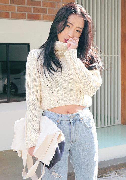 Nếu muốn thoát kiếp mặc xấu, chị em hãy mạnh dạn vứt 5 món đồ này khỏi tủ!