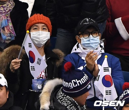 4 năm sau vụ ngoại tình, Lee Byung Hun và Lee Min Jung bí mật hẹn hò nhưng bất ngờ lọt vào ống kính truyền hình