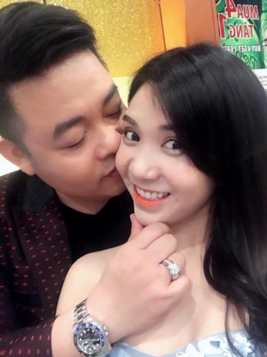 Thanh Bi khoe nhà mới tiền tỷ được mua bằng tiền của Quang Lê Thanh Bi khoe nhà mới tiền tỷ được mua bằng tiền của Quang Lê