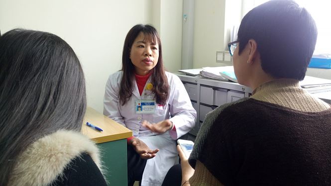 Bác sỹ nghiêng mình vì nghĩa cử của bệnh nhi 7 tuổi