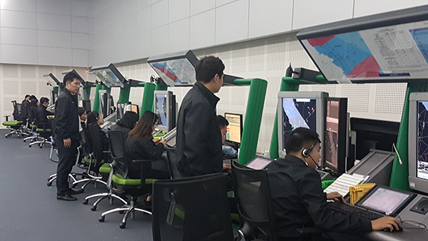 Phút thót tim vì máy bay mất liên lạc trên trời