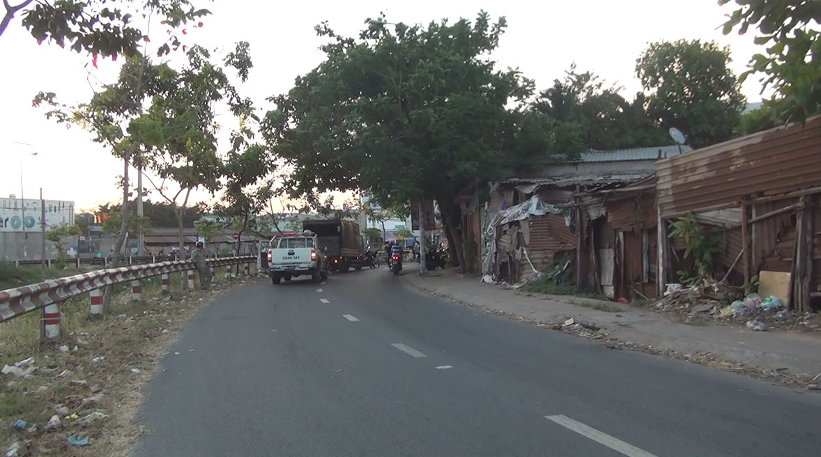 Sự thật nam thanh niên tử vong với vết cắt sâu gần lìa cổ cạnh xe máy ở Sài Gòn