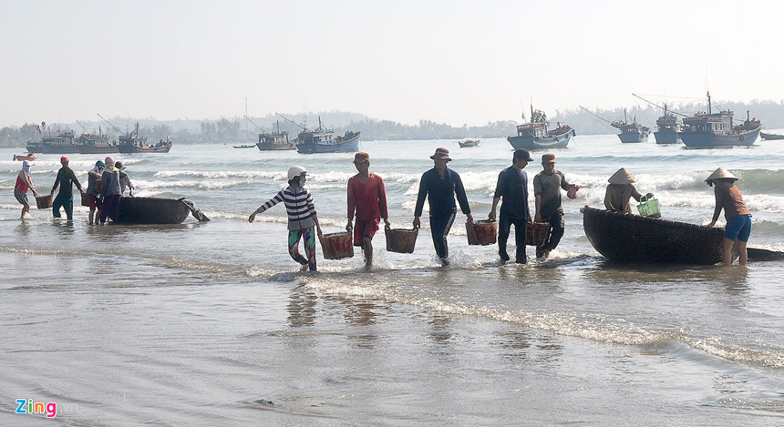 Ngư dân trúng đậm lộc biển đầu năm