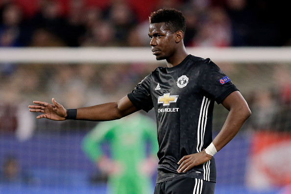 Còn tàng hình, Paul Pogba sẽ tự loại mình khỏi MU