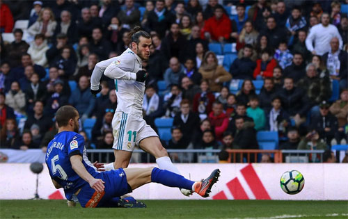 Ronaldo lập cú đúp, Real thắng trận thứ năm liên tiếp