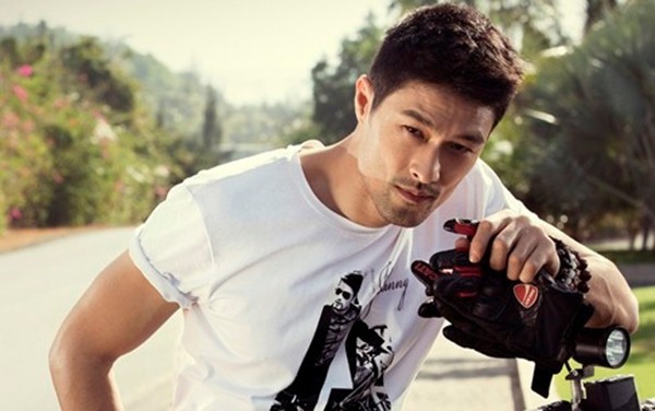 Đây là điều kiện Johnny Trí Nguyễn đưa ra nếu nhận lời thách đấu của võ sư Flores