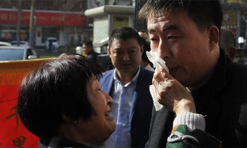 Niềm vui vỡ òa của người mẹ sau 29 năm tìm con mất tích