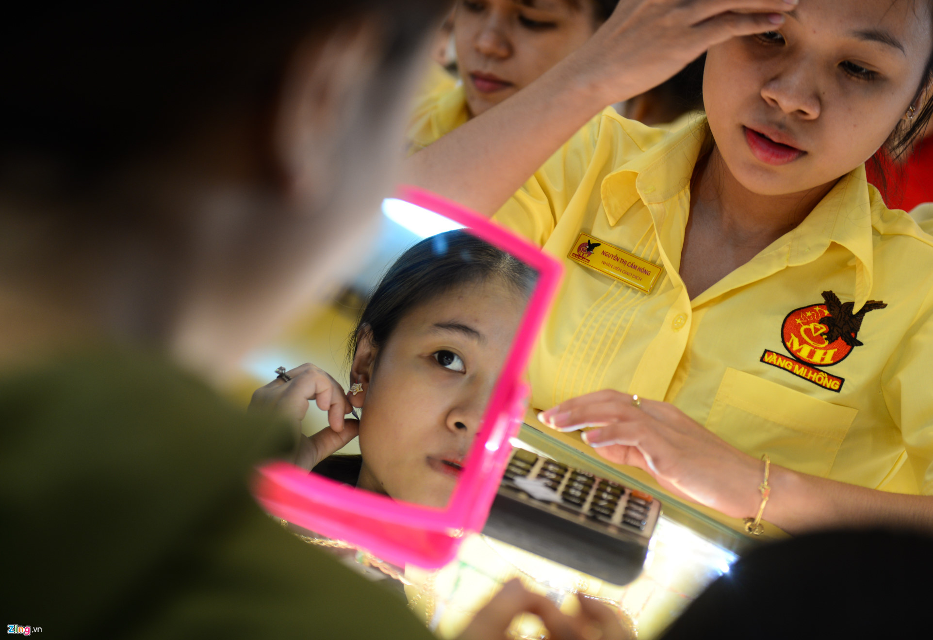 Cảnh chen chúc mua vàng ngày Thần Tài của người dân Sài Gòn