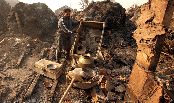 Dân Pakistan, Ấn Độ tháo chạy khỏi nhà vì sợ Thế chiến 3 bùng nổ