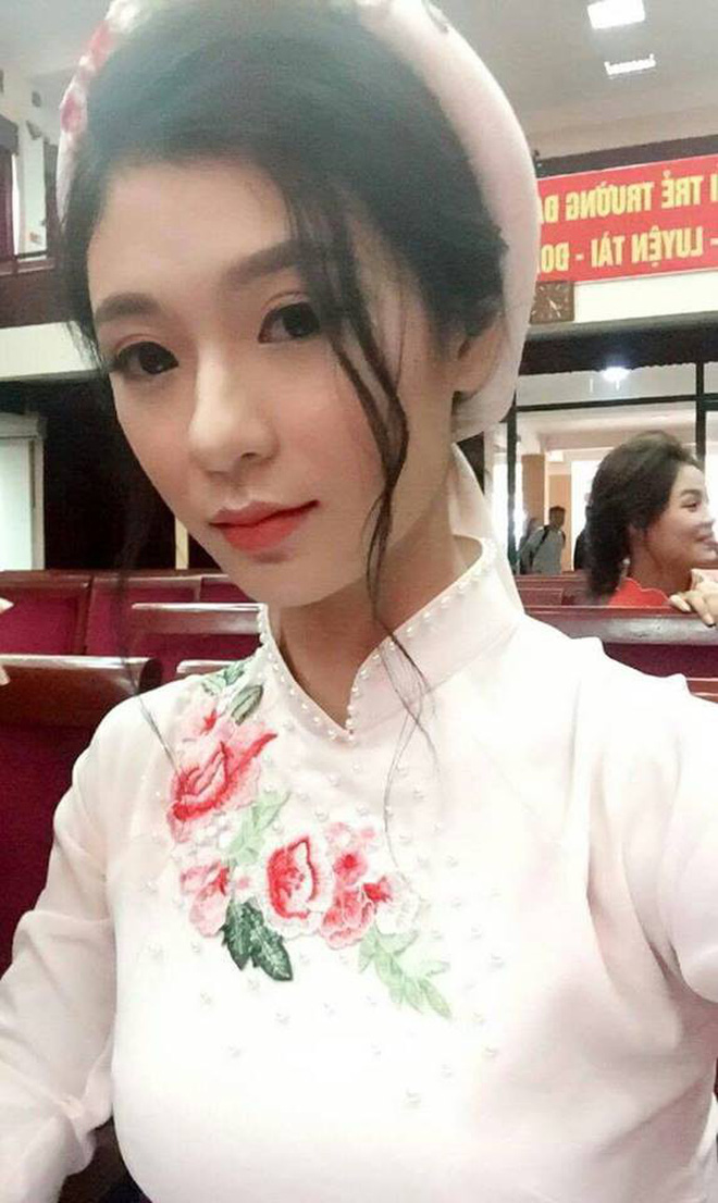 Chân dung nữ sinh ĐH Hàng Hải bị chụp trộm mà vẫn xinh như thành viên nhóm SNSD Chân dung nữ sinh ĐH Hàng Hải bị chụp trộm mà vẫn xinh như thành viên nhóm SNSD