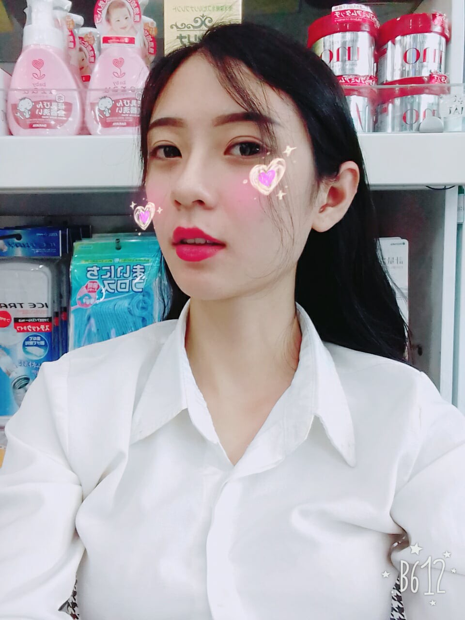 Chân dung nữ sinh ĐH Hàng Hải bị chụp trộm mà vẫn xinh như thành viên nhóm SNSD