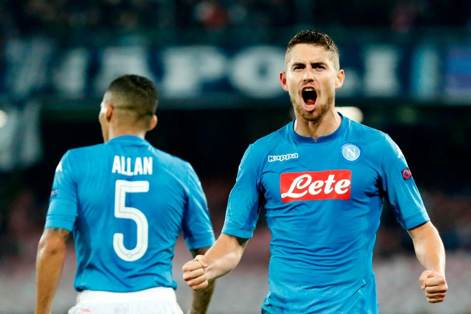 MU xé hợp đồng bom tấn 97 triệu bảng, Griezmann gật đầu Barca