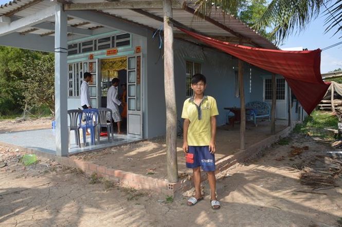 Chuyện ít biết về gia cảnh học sinh trả 40 triệu đồng cho người mất