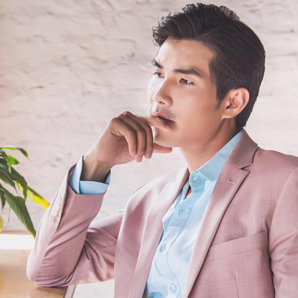 8 anh chàng đẹp trai được các cô gái tỏ tình là ai?