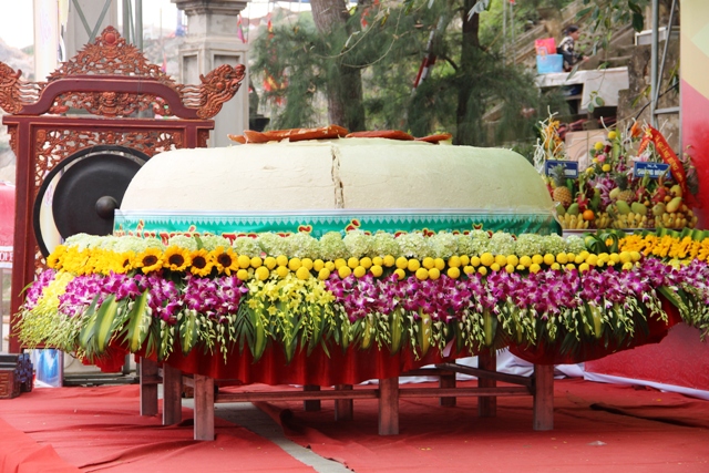 Thanh Hóa nói gì về việc TP.Sầm Sơn muốn dâng bánh dày 3 tấn?