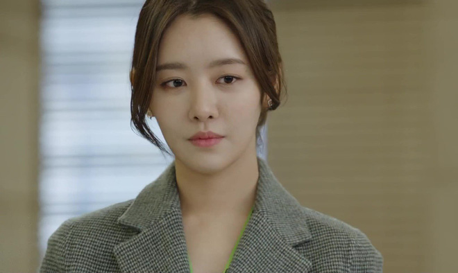 Ngày cưới anh đón em về long trọng thì hôm nay em bỏ anh cũng phải rõ ràng…