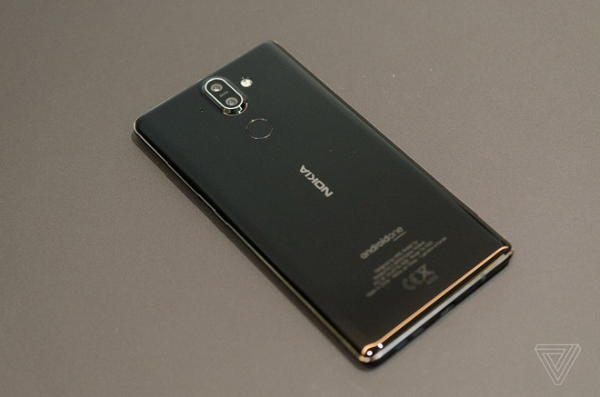 Chân dung Nokia 7 Plus và Nokia 8 Siricco vừa ra mắt