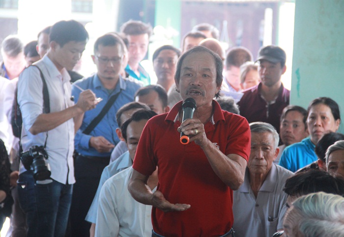 Dân dồn dập hỏi, lãnh đạo Đà Nẵng khất đối thoại buổi khác