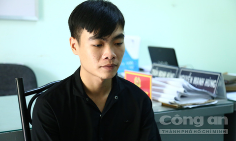 Vác dao đâm chết hàng xóm vì ăn nhậu gây ồn ào