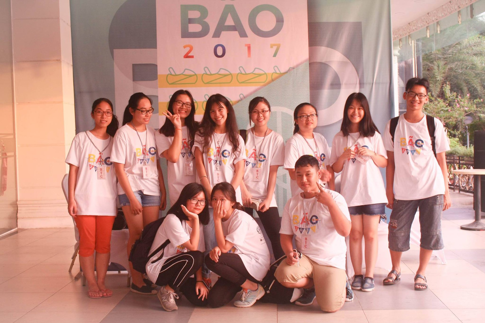 Nữ sinh Ams trúng tuyển ĐH hàng đầu thế giới nhờ viết luận về không khí nồm ở Hà Nội