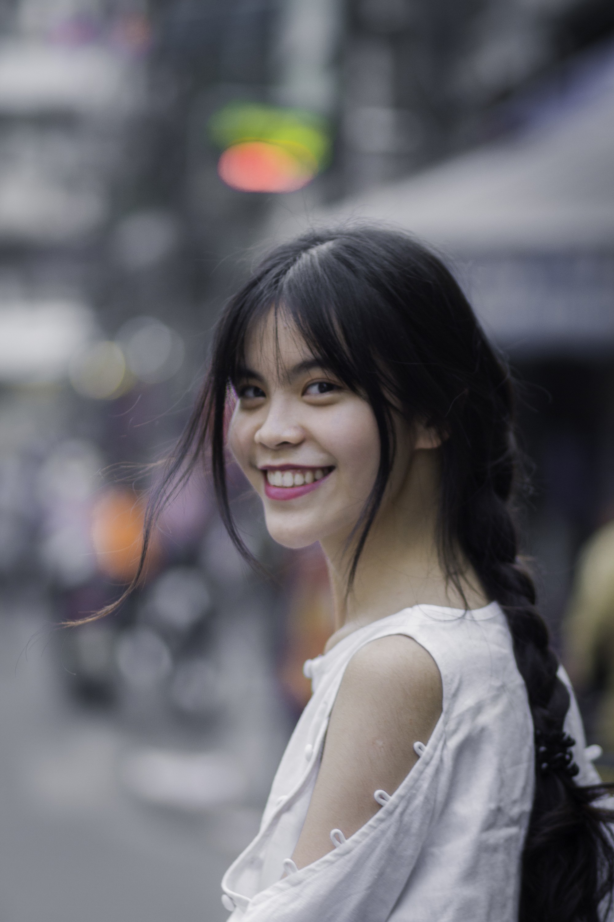 Nữ sinh Ams trúng tuyển ĐH hàng đầu thế giới nhờ viết luận về không khí nồm ở Hà Nội