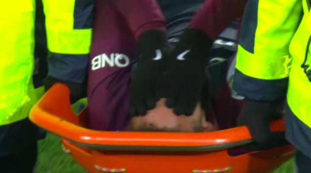 Neymar có nguy cơ nghỉ 3 tháng, chắc chắn vắng mặt trong trận tái đấu Real