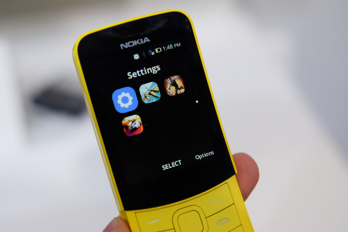 Ảnh thực tế điện thoại quả chuối Nokia 8110