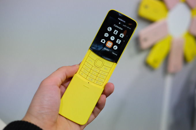 Ảnh thực tế điện thoại quả chuối Nokia 8110