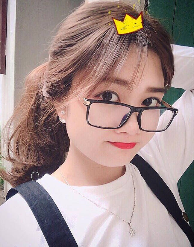 Nữ sinh ngành Y Dược gặp sóng gió khi khoe ảnh lần đầu thực hành ở phòng thí nghiệm