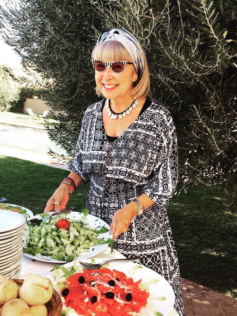 Bà lão 68 tuổi được hâm mộ vì sành điệu như thiếu nữ đôi mươi