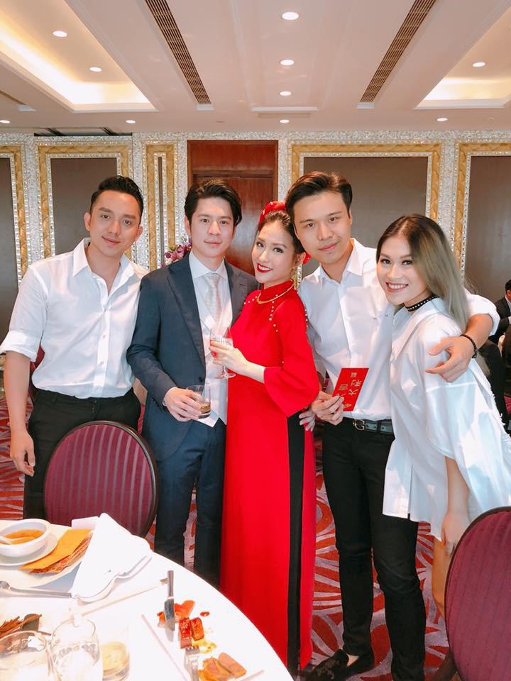 Tiết lộ những hình ảnh hiếm hoi trong lễ đính hôn của Mai Hồ và bạn trai soái ca