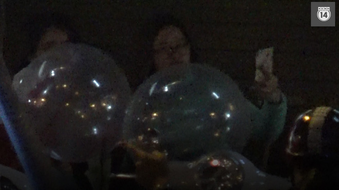 Giật mình bóng cười tràn ra vỉa hè phố lớn Xã Đàn ngay sau Tết, được mua bán ngang nhiên như một cốc trà đá