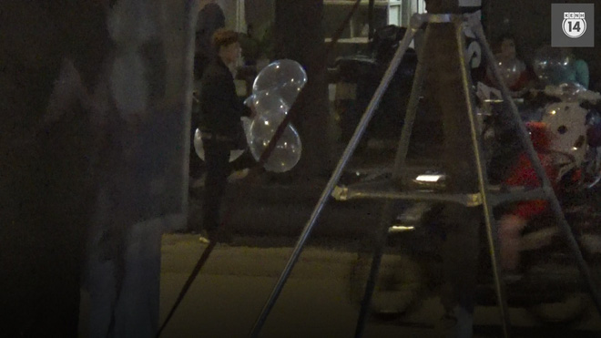 Giật mình bóng cười tràn ra vỉa hè phố lớn Xã Đàn ngay sau Tết, được mua bán ngang nhiên như một cốc trà đá