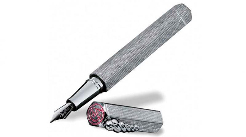 Những chiếc bút máy xa xỉ nhất thế giới đắt ngang siêu xe