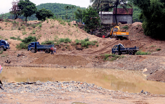 Bắt thêm một nữ giám đốc trong vụ khai thác cát lậu