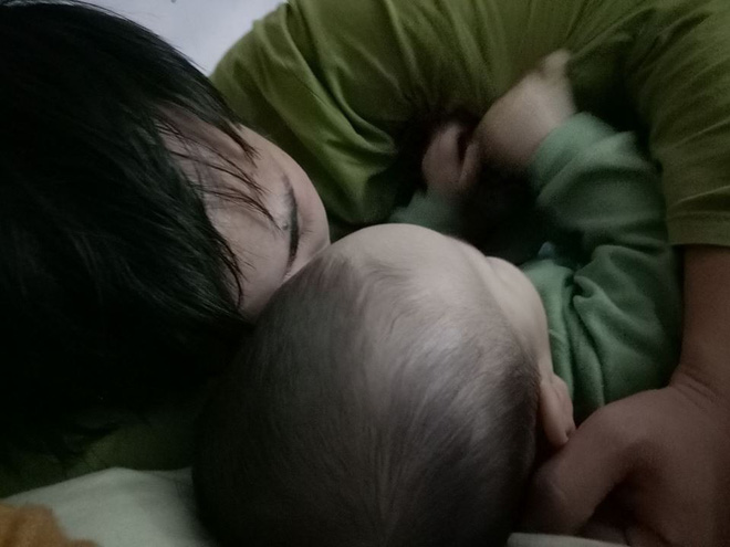 Series ảnh chứng minh, các mẹ đau đẻ cũng bằng thừa, con luôn là bản copy của bố, đến thần thái cũng hệt như nhau