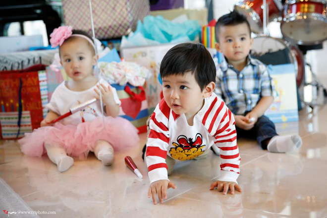 Đan Trường và vợ tổ chức sinh nhật tròn 1 tuổi cho con trai tại Mỹ