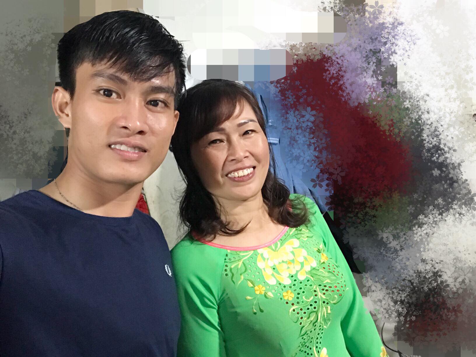 Video bà mẹ Nam Định vừa khóc vừa giục con lấy vợ gây bão