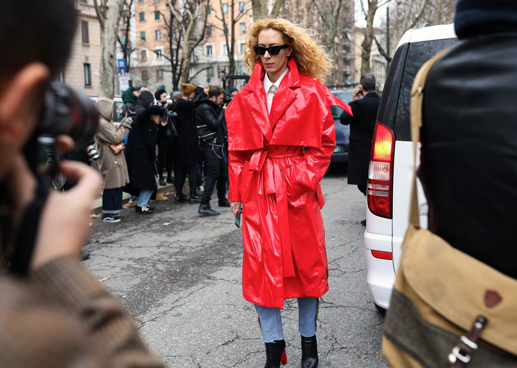 Những bộ cánh sặc sỡ màu sắc tại tuần lễ thời trang Milan