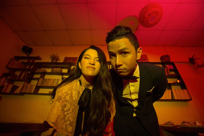 Thiệp cưới lấy cảm hứng từ vé xem phim của chàng đạo diễn 9X