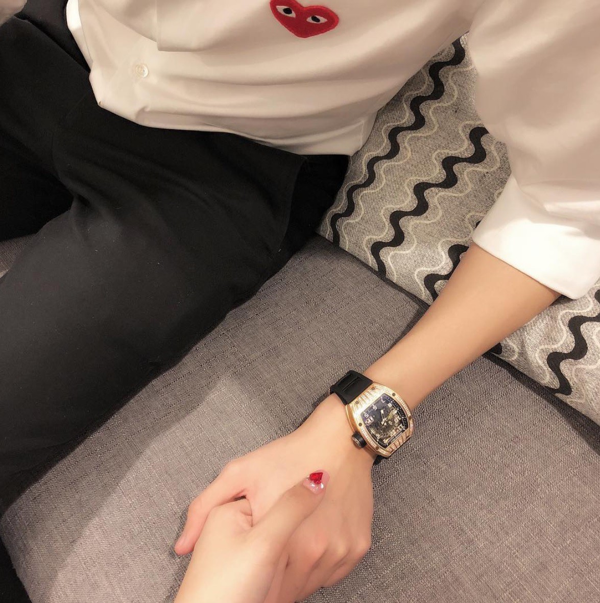 Chân dung bạn gái cực xinh của Phan Hoàng - em trai thiếu gia Phan Thành