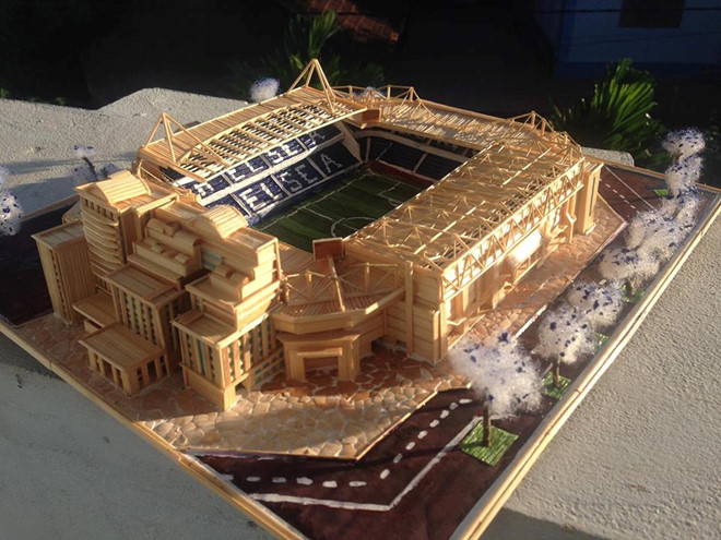 9X Vĩnh Phúc dựng mô hình tí hon bằng tăm tre sống động như thật