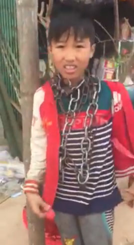 Vụ bé trai bị xích cổ tại Thanh Hoá: Hoàn cảnh đáng thương của bà nội 90 tuổi nuôi cháu hư hỏng