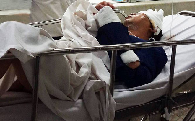 Bị chém dã man giữa đường, một thầy giáo nguy kịch