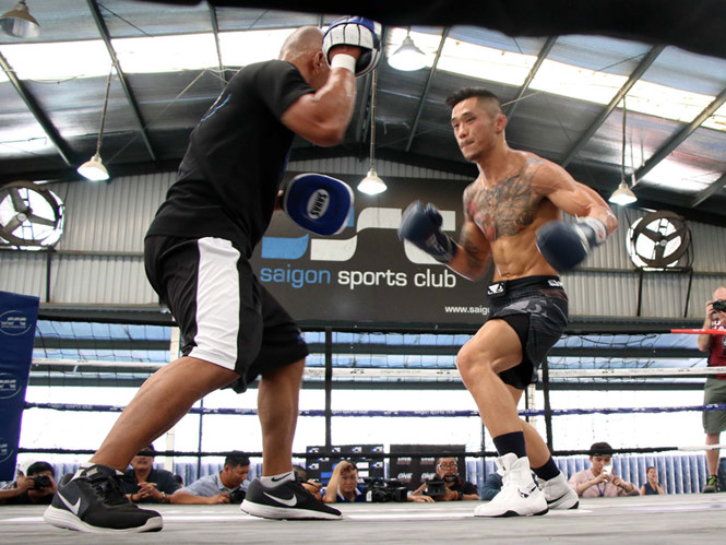 Võ sĩ Martin Nguyễn tập luyện tại Việt Nam để đi vào lịch sử One Championship