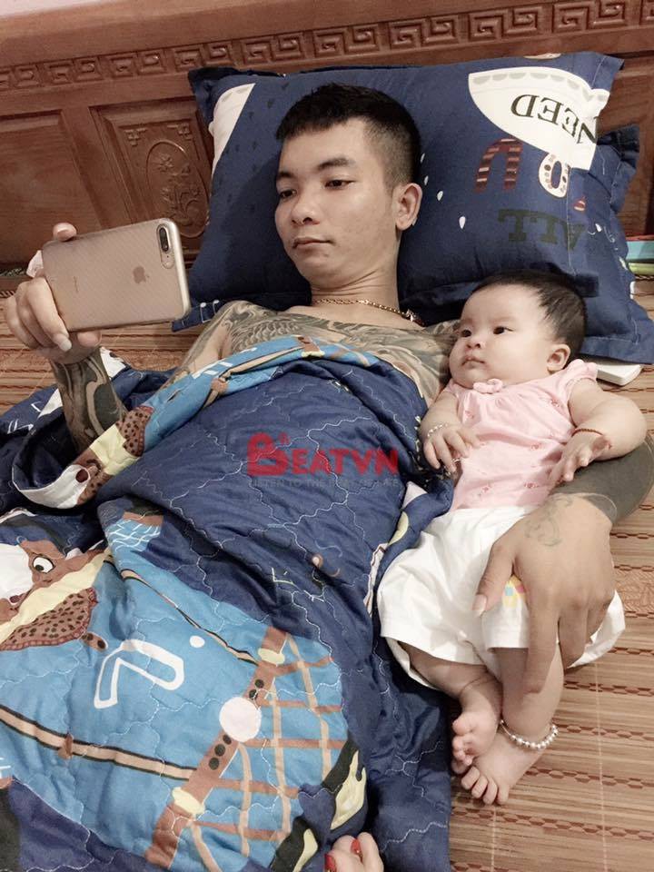 Loạt ảnh khi bố và con là đôi bạn thân: Đỉnh cao của chăm con đây rồi! Loạt ảnh khi bố và con là đôi bạn thân: Đỉnh cao của chăm con đây rồi!