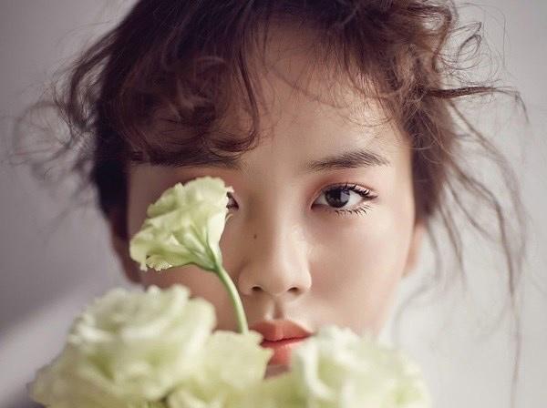 Ai cũng nói, đàn bà khổ quá thì buông, tiếc làm gì nhưng… buông đâu có dễ